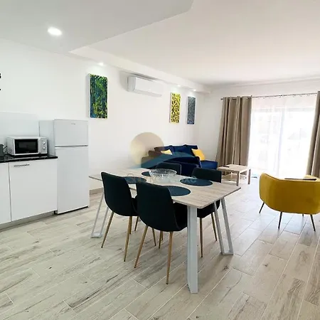 Alta Oura Prime By Sunny Deluxe Apartment *